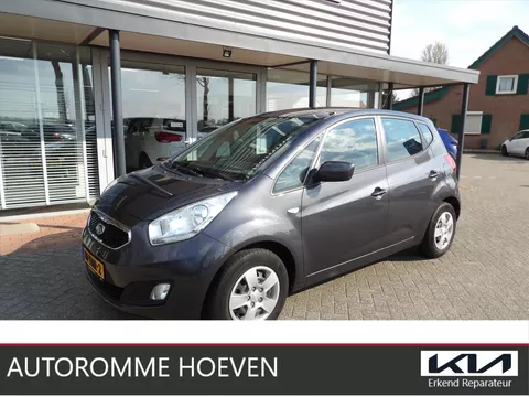 KIA Venga 1.4 Navigator Plus Pack 31.000km!!!! Dealer Ond.